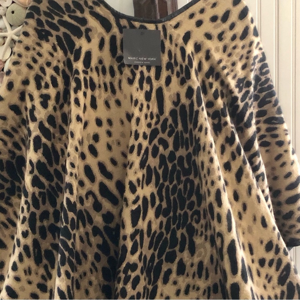 Marc New York Leopard Print Cape - Picture 6 of 8